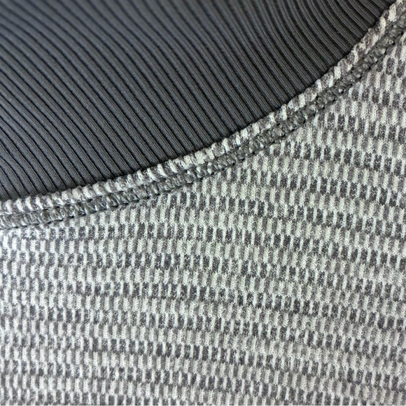 Lululemon Runderful 1/2 Zip - Picture 3 of 13